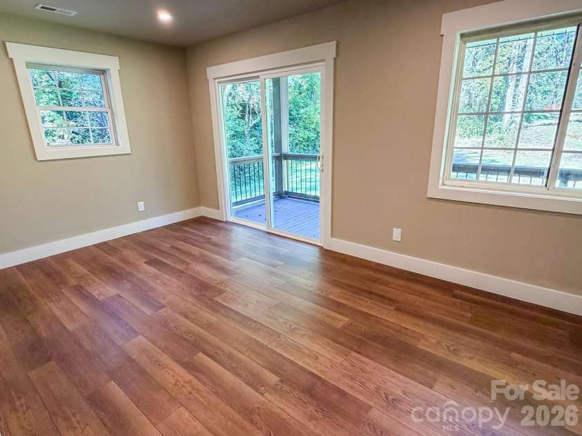 283 Robin Drive, Marion, NC 28752.  MLS# CAR4427914, YatesRealty ID 3943. 