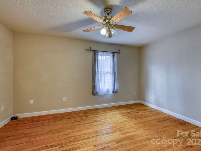 534 Parson Branch Road, Green Mountain, NC 28740.  MLS# CAR4197787, YatesRealty ID 3943. 