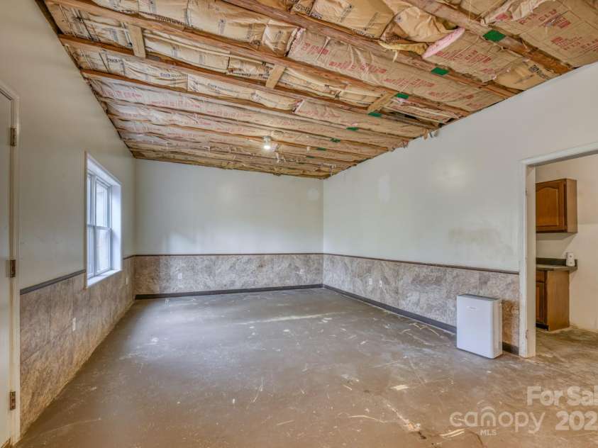 534 Parson Branch Road, Green Mountain, NC 28740.  MLS# CAR4197787, YatesRealty ID 3943. 