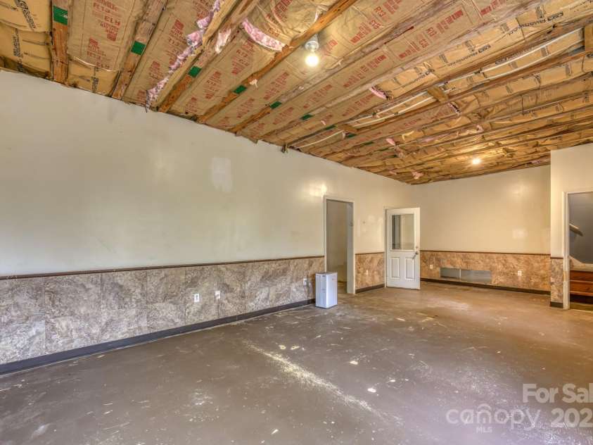 534 Parson Branch Road, Green Mountain, NC 28740.  MLS# CAR4197787, YatesRealty ID 3943. 