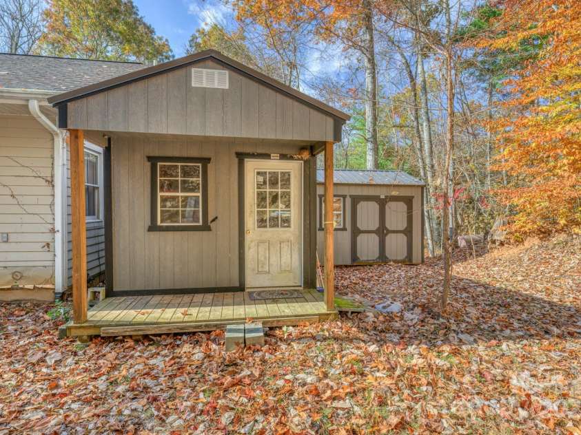 534 Parson Branch Road, Green Mountain, NC 28740.  MLS# CAR4197787, YatesRealty ID 3943. 