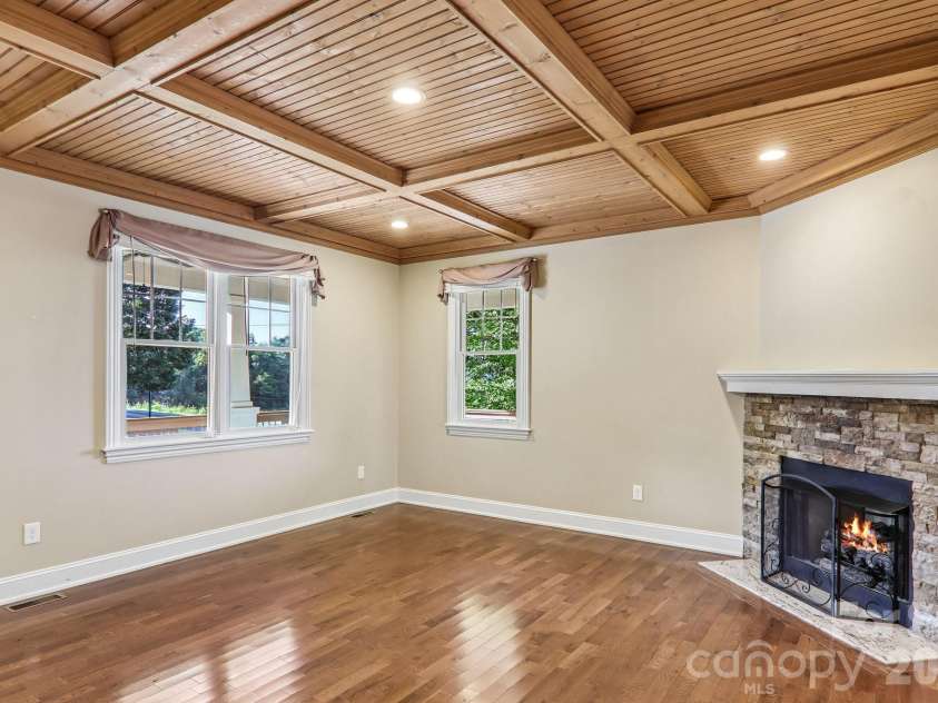 17 Hamilton Woods Lane, Etowah, NC 28729.  MLS# CAR4397460, YatesRealty ID 39431. 