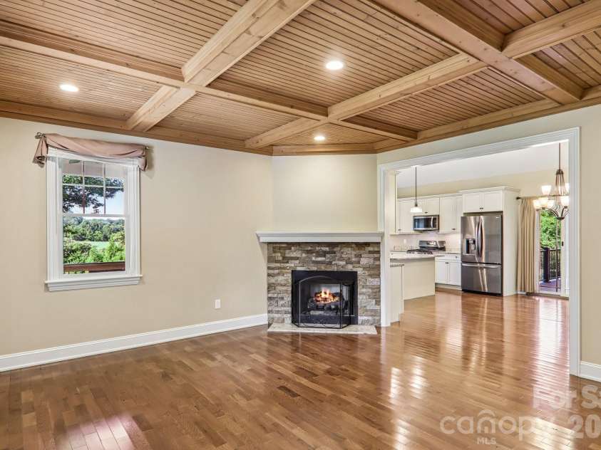 17 Hamilton Woods Lane, Etowah, NC 28729.  MLS# CAR4397460, YatesRealty ID 39431. 