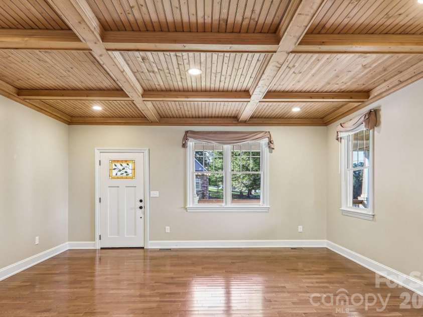 17 Hamilton Woods Lane, Etowah, NC 28729.  MLS# CAR4397460, YatesRealty ID 39431. 