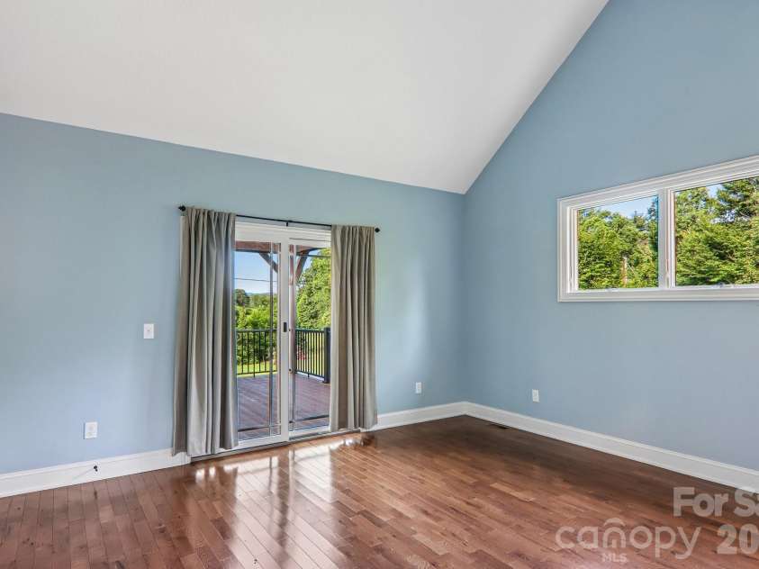 17 Hamilton Woods Lane, Etowah, NC 28729.  MLS# CAR4397460, YatesRealty ID 39431. 