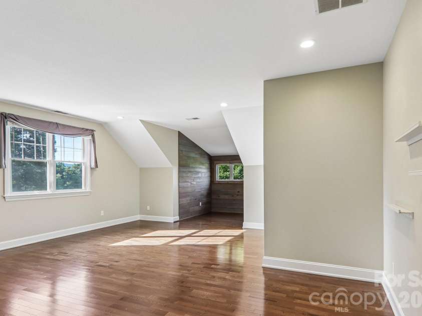17 Hamilton Woods Lane, Etowah, NC 28729.  MLS# CAR4397460, YatesRealty ID 39431. 