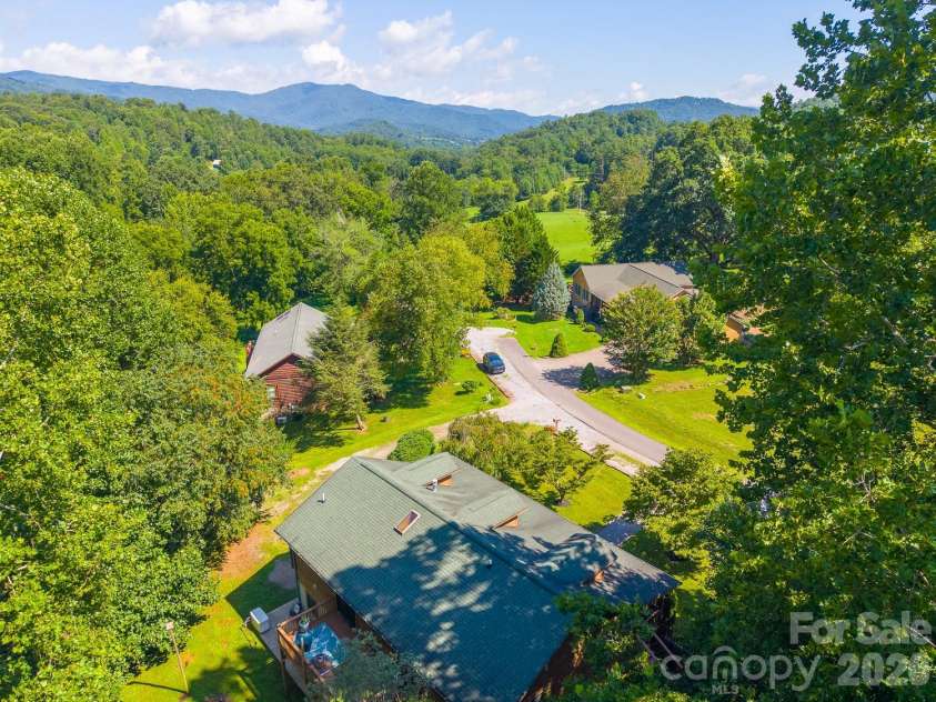 91 Tibi Lane, Waynesville, NC 28785.  MLS# CAR4405996, YatesRealty ID 39433. 