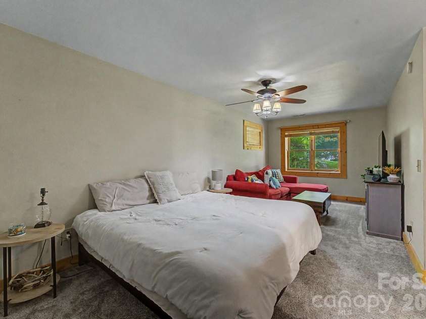 91 Tibi Lane, Waynesville, NC 28785.  MLS# CAR4405996, YatesRealty ID 39433. Downstairs studio apartment