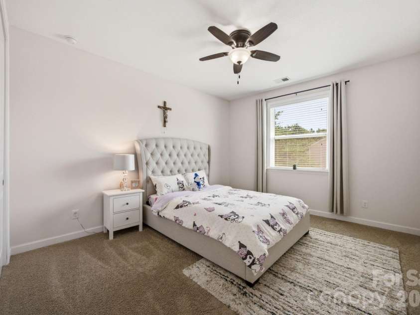 12604 Congregation Drive, Charlotte, NC 28278.  MLS# CAR4405985, YatesRealty ID 39434. 