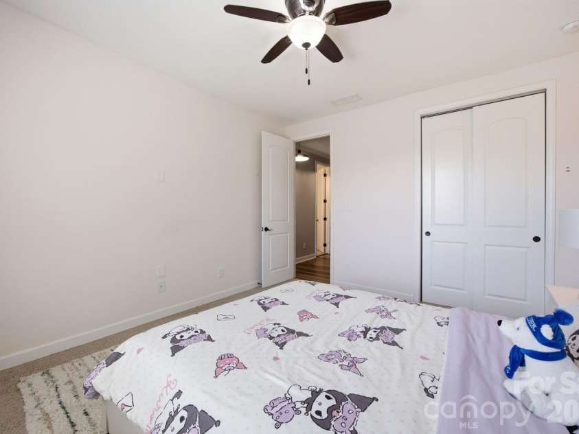 12604 Congregation Drive, Charlotte, NC 28278.  MLS# CAR4405985, YatesRealty ID 39434. 