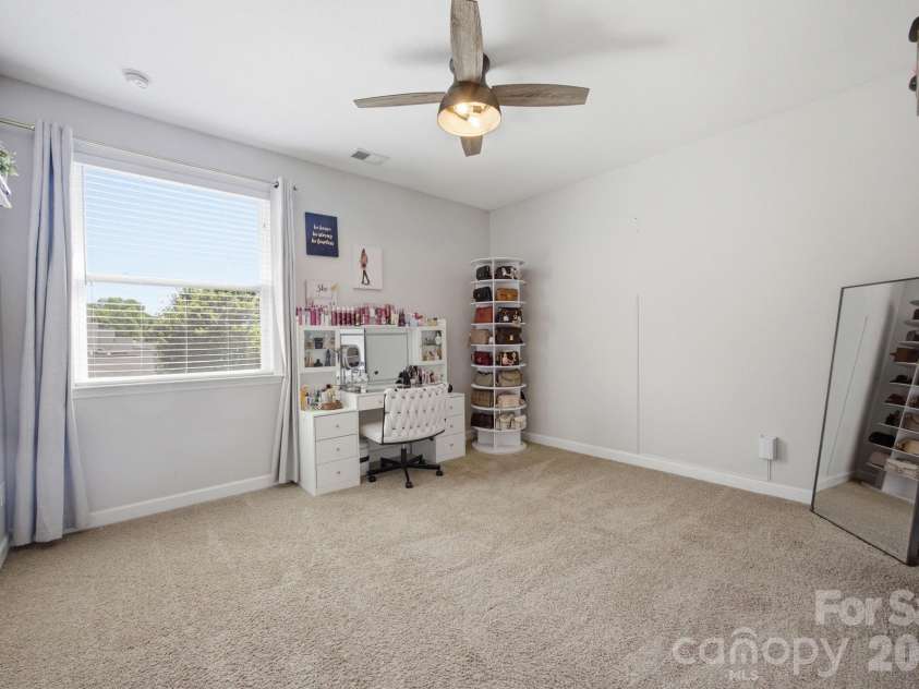 12604 Congregation Drive, Charlotte, NC 28278.  MLS# CAR4405985, YatesRealty ID 39434. 