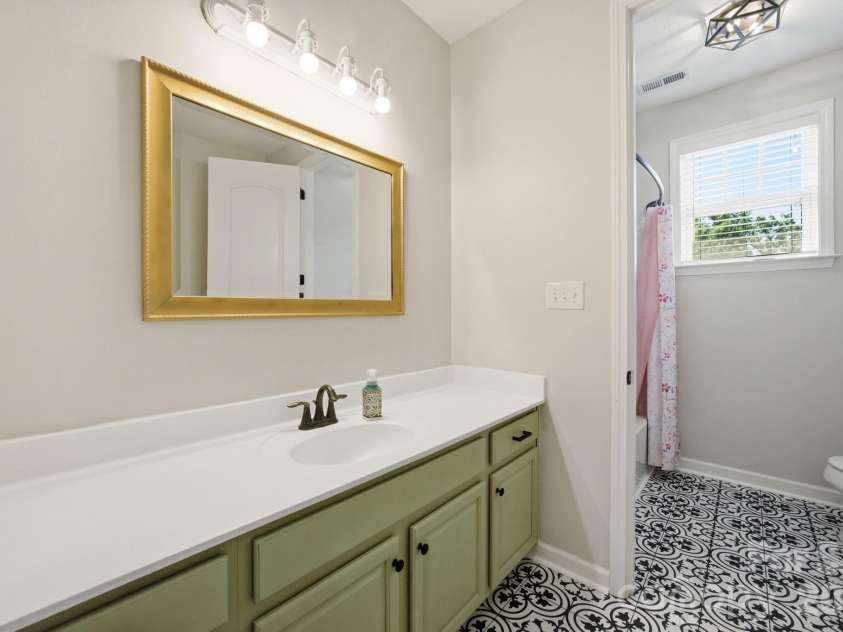 12604 Congregation Drive, Charlotte, NC 28278.  MLS# CAR4405985, YatesRealty ID 39434. 