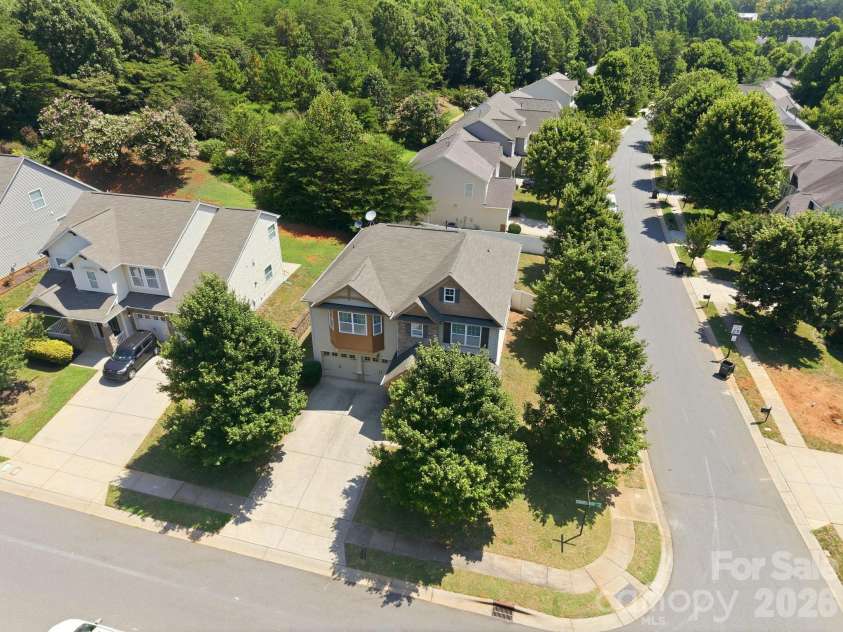 12604 Congregation Drive, Charlotte, NC 28278.  MLS# CAR4405985, YatesRealty ID 39434. 