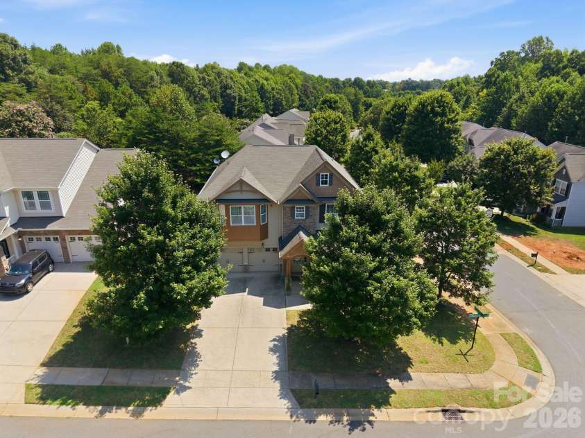 12604 Congregation Drive, Charlotte, NC 28278.  MLS# CAR4405985, YatesRealty ID 39434. 