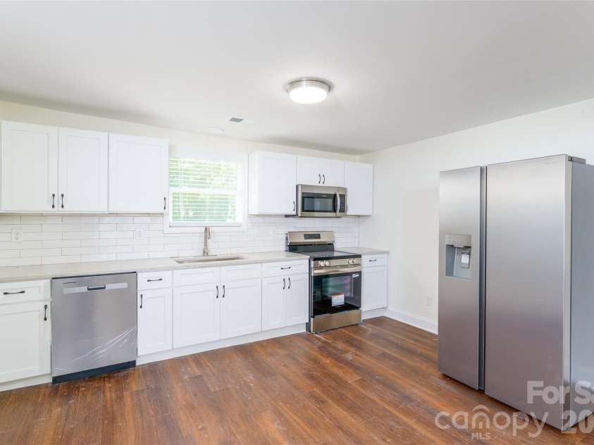 2136 NC 150 Highway, Lincolnton, NC 28092.  MLS# CAR4407025, YatesRealty ID 39435. 