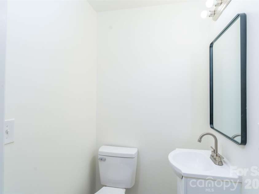 2136 NC 150 Highway, Lincolnton, NC 28092.  MLS# CAR4407025, YatesRealty ID 39435. 
