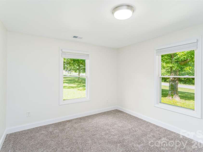 2136 NC 150 Highway, Lincolnton, NC 28092.  MLS# CAR4407025, YatesRealty ID 39435. 
