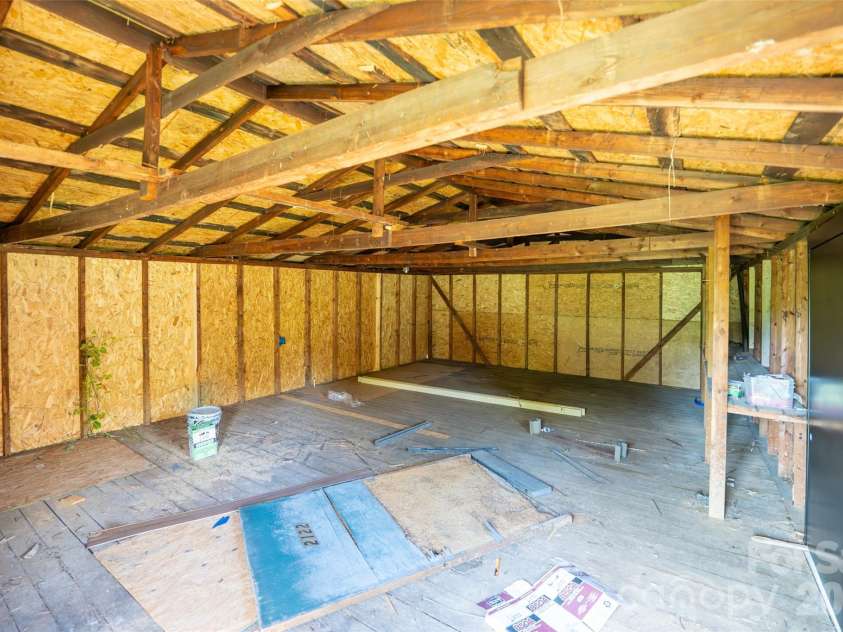2136 NC 150 Highway, Lincolnton, NC 28092.  MLS# CAR4407025, YatesRealty ID 39435. 
