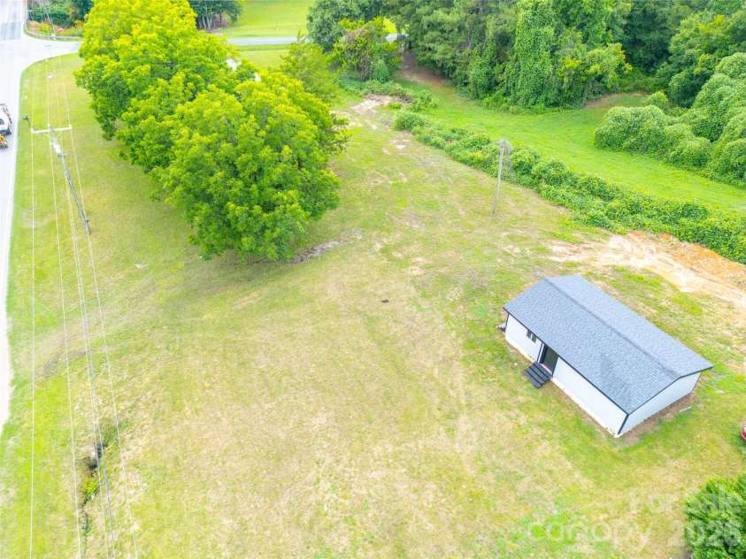 2136 NC 150 Highway, Lincolnton, NC 28092.  MLS# CAR4407025, YatesRealty ID 39435. 