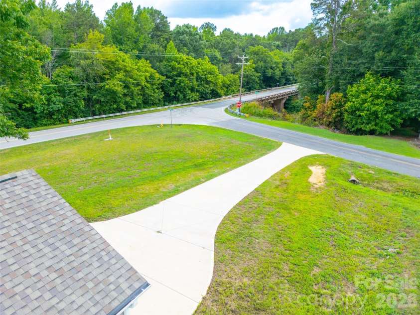 2136 NC 150 Highway, Lincolnton, NC 28092.  MLS# CAR4407025, YatesRealty ID 39435. 