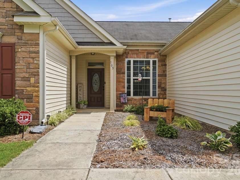105 Kingston Drive, Mount Holly, NC 28120.  MLS# CAR4405515, YatesRealty ID 39437. 