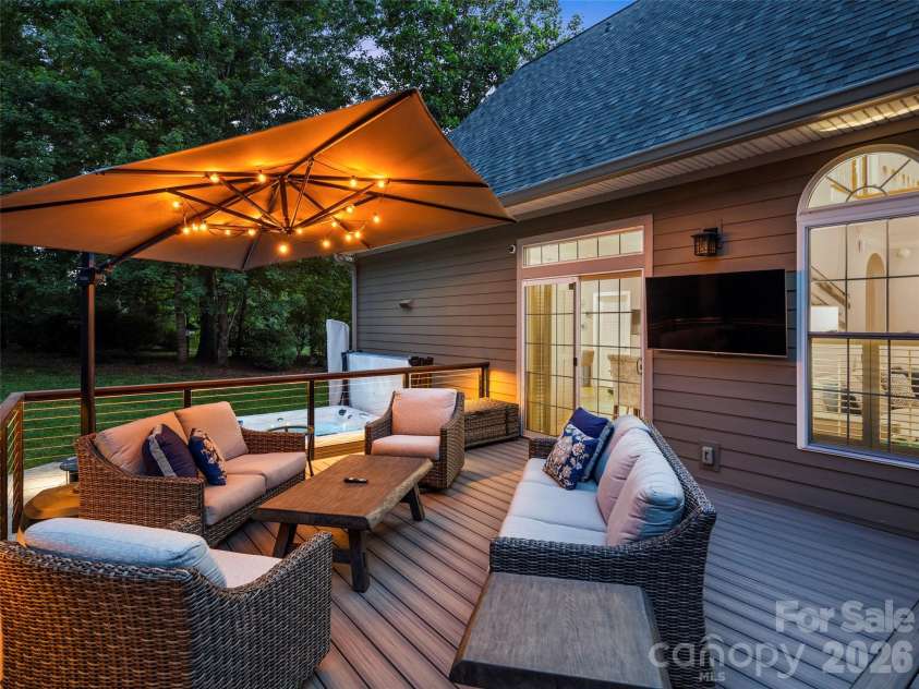 47 Drakes Meadow Lane, Arden, NC 28704.  MLS# CAR4382359, YatesRealty ID 39439. 