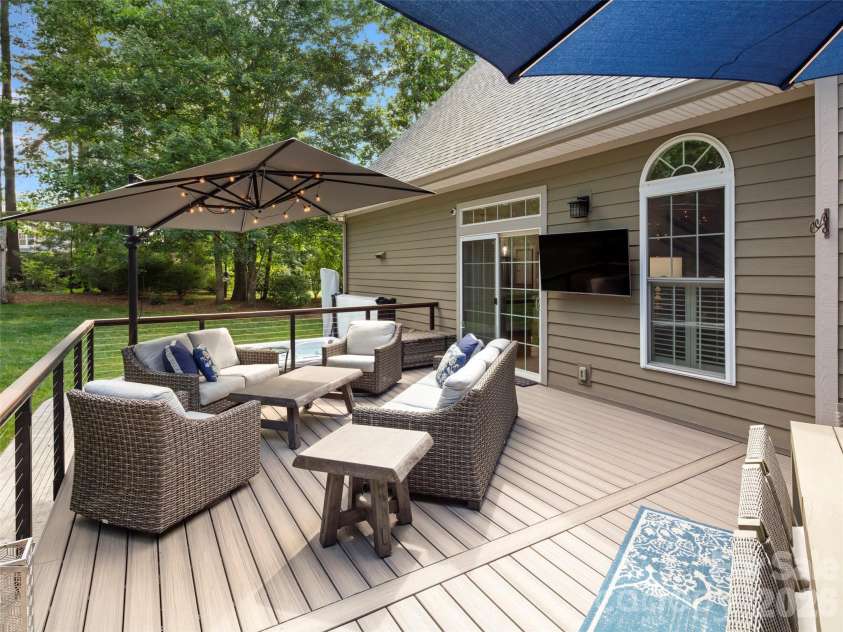 47 Drakes Meadow Lane, Arden, NC 28704.  MLS# CAR4382359, YatesRealty ID 39439. 