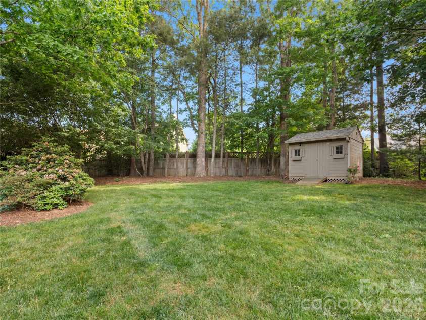 47 Drakes Meadow Lane, Arden, NC 28704.  MLS# CAR4382359, YatesRealty ID 39439. Large level backyard