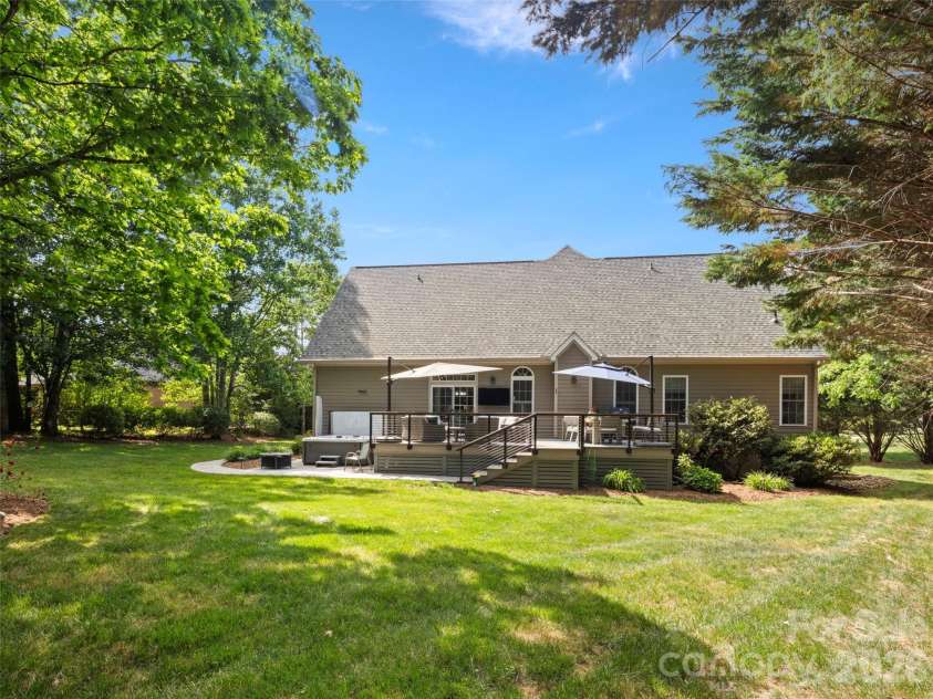 47 Drakes Meadow Lane, Arden, NC 28704.  MLS# CAR4382359, YatesRealty ID 39439. The back yard is quiet and private