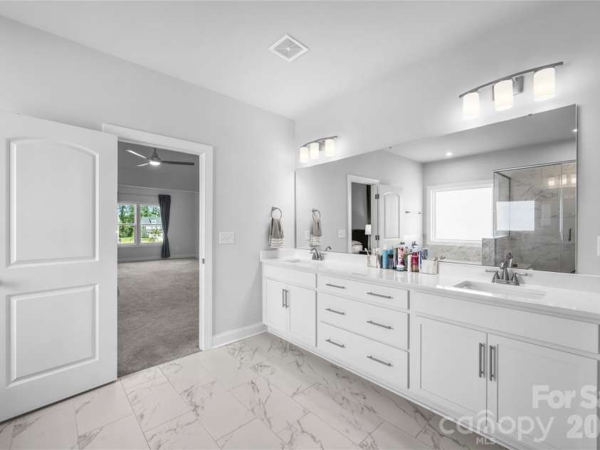 1402 Ashe Meadow Drive, Indian Trail, NC 28079.  MLS# CAR4403555, YatesRealty ID 3944. Designed to make busy mornings easier.