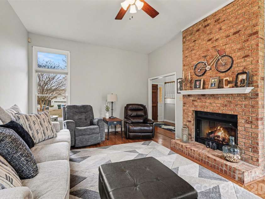 300 Kilmer Lane, Mooresville, NC 28115.  MLS# CAR4337931, YatesRealty ID 3944. 