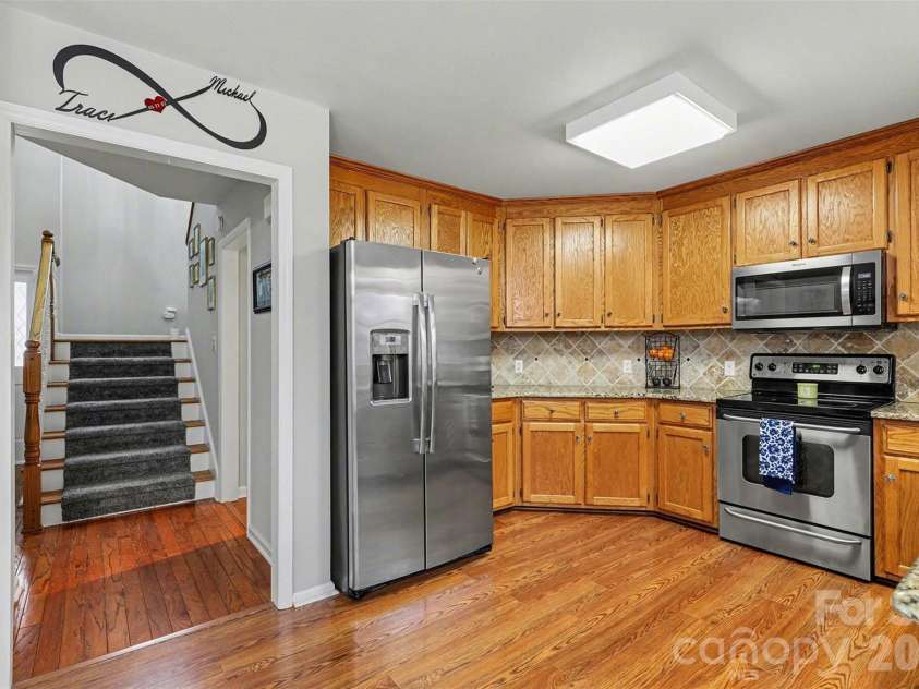 300 Kilmer Lane, Mooresville, NC 28115.  MLS# CAR4337931, YatesRealty ID 3944. 