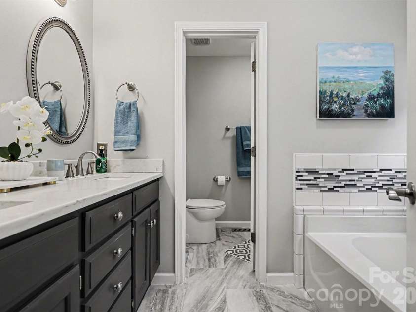 300 Kilmer Lane, Mooresville, NC 28115.  MLS# CAR4337931, YatesRealty ID 3944. 