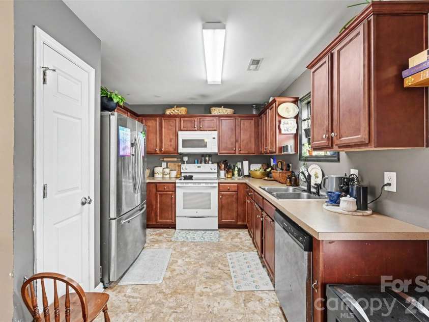 20 Wright Street, Rock Hill, SC 29730.  MLS# CAR4406823, YatesRealty ID 39440. 