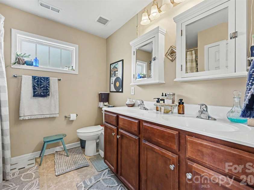 20 Wright Street, Rock Hill, SC 29730.  MLS# CAR4406823, YatesRealty ID 39440. 