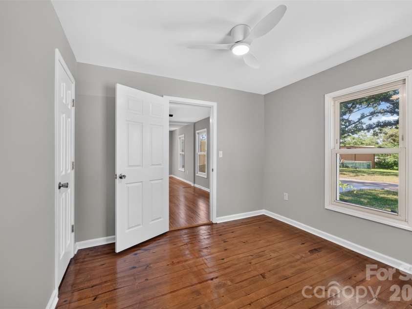 620 10th Street Boulevard, Hickory, NC 28601.  MLS# CAR4406989, YatesRealty ID 39441. Bedroom #2