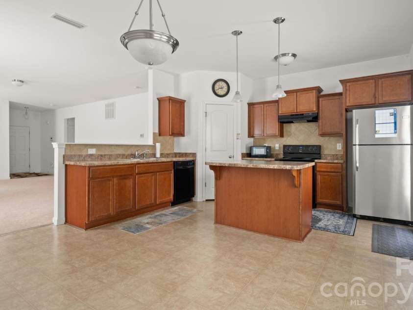 12792 Clydesdale Drive, Midland, NC 28107.  MLS# CAR4418814, YatesRealty ID 39442. 