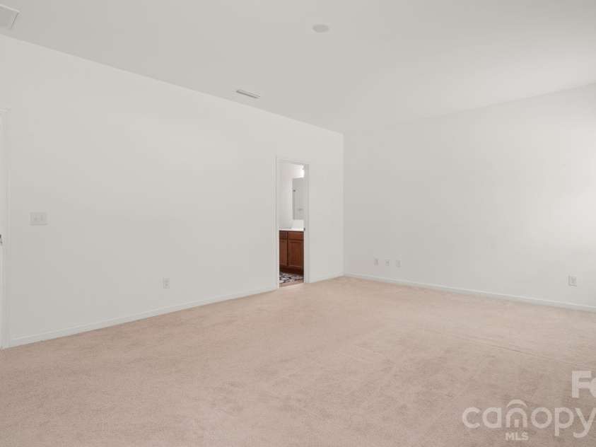 12792 Clydesdale Drive, Midland, NC 28107.  MLS# CAR4418814, YatesRealty ID 39442. 