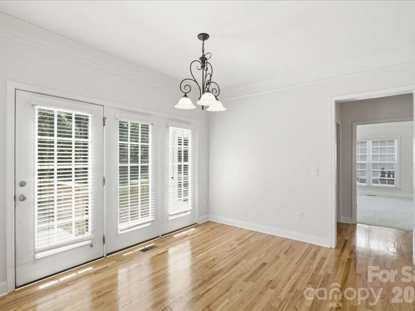 6055 Latta Springs Circle, Huntersville, NC 28078.  MLS# CAR4405877, YatesRealty ID 39443. 