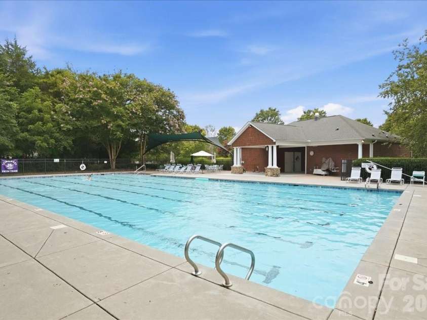 6055 Latta Springs Circle, Huntersville, NC 28078.  MLS# CAR4405877, YatesRealty ID 39443. 