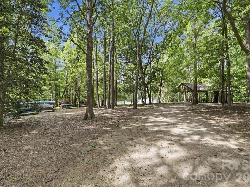 6055 Latta Springs Circle, Huntersville, NC 28078.  MLS# CAR4405877, YatesRealty ID 39443. 