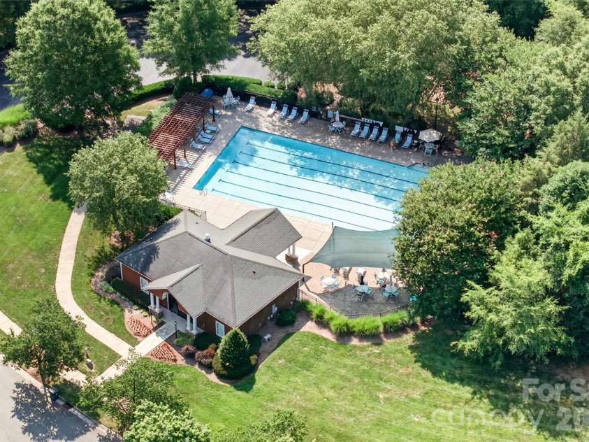6055 Latta Springs Circle, Huntersville, NC 28078.  MLS# CAR4405877, YatesRealty ID 39443. 