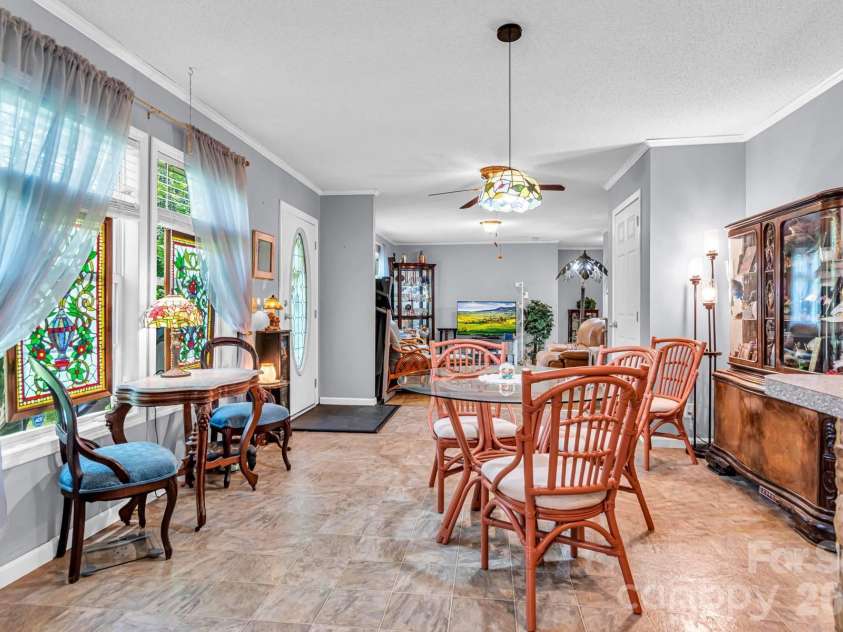 515 Wafford Road, Lexington, NC 27292.  MLS# CAR4407039, YatesRealty ID 39444. 