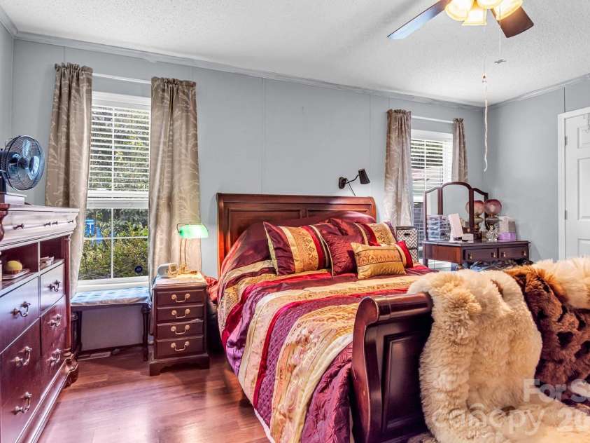 515 Wafford Road, Lexington, NC 27292.  MLS# CAR4407039, YatesRealty ID 39444. 