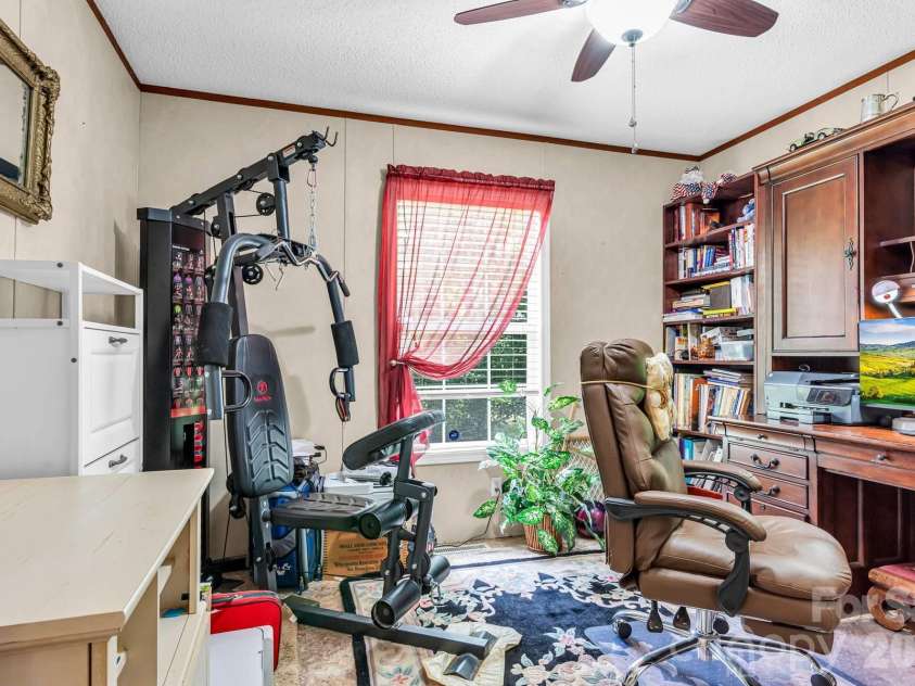 515 Wafford Road, Lexington, NC 27292.  MLS# CAR4407039, YatesRealty ID 39444. 