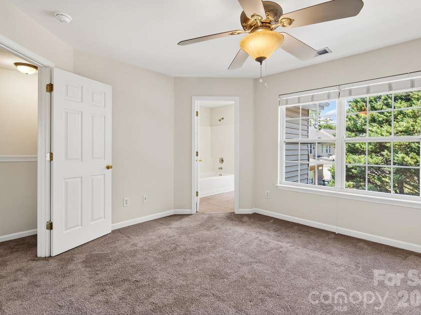 8618 Twined Creek Lane, Charlotte, NC 28227.  MLS# CAR4406032, YatesRealty ID 39445. 