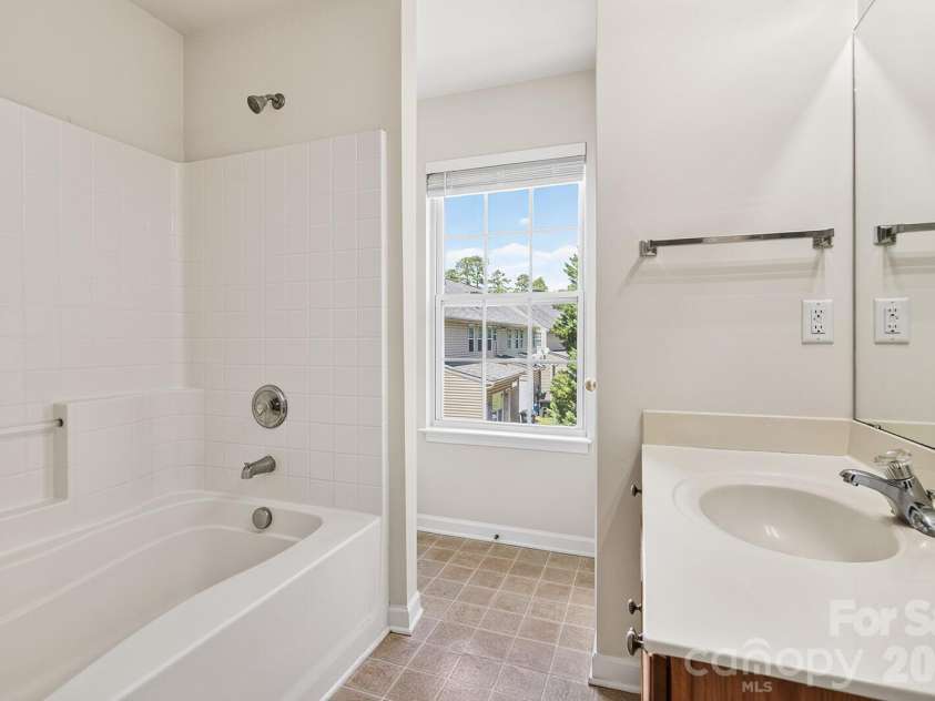 8618 Twined Creek Lane, Charlotte, NC 28227.  MLS# CAR4406032, YatesRealty ID 39445. 