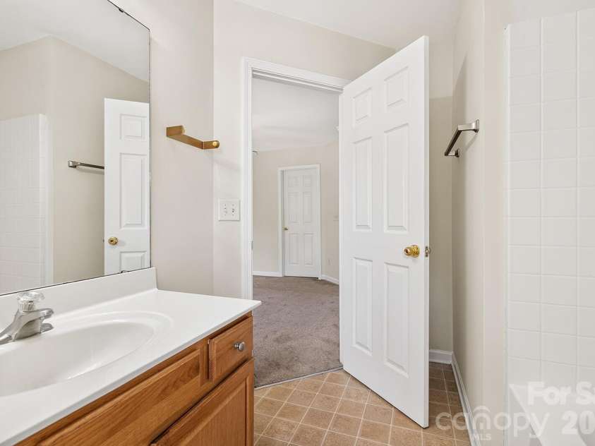 8618 Twined Creek Lane, Charlotte, NC 28227.  MLS# CAR4406032, YatesRealty ID 39445. 
