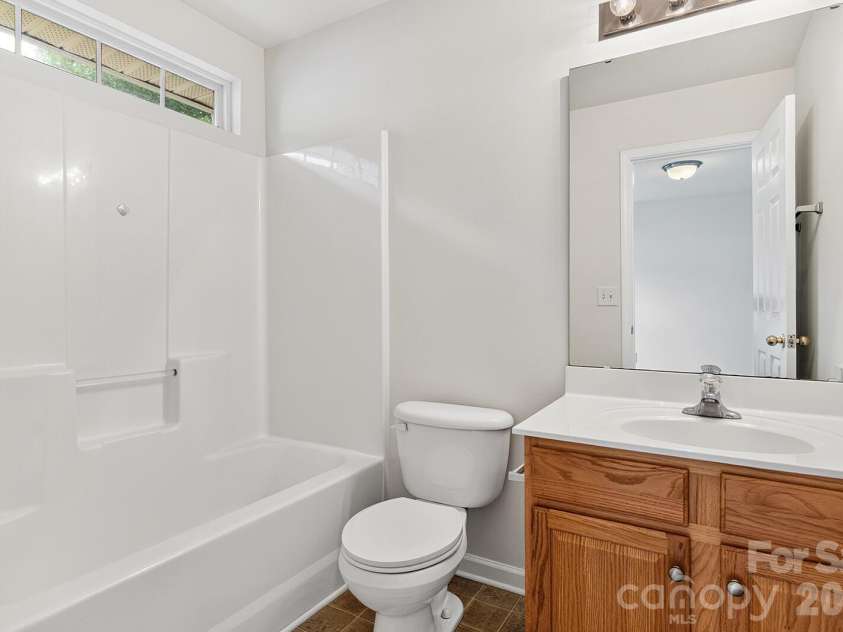 8618 Twined Creek Lane, Charlotte, NC 28227.  MLS# CAR4406032, YatesRealty ID 39445. 