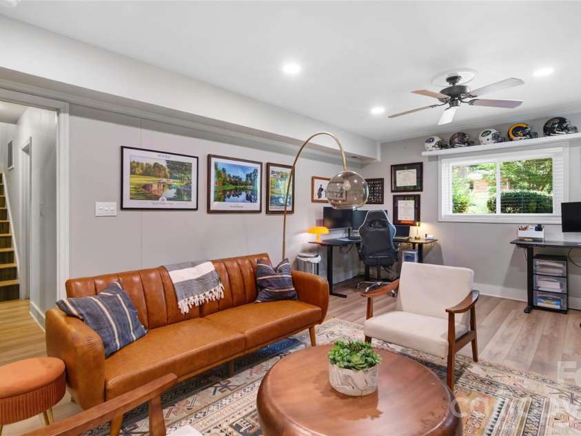 1634 Lumarka Drive, Charlotte, NC 28212.  MLS# CAR4387131, YatesRealty ID 39446. 